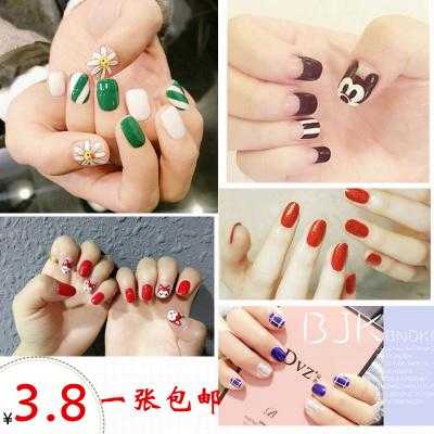 美甲贴花怎么贴（美甲贴花怎么贴好看）