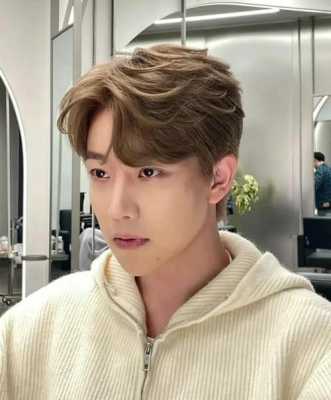 男生烫什么头发好打理（男生烫什么头发好打理又好看）