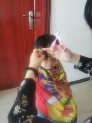 自己在家怎么给孩子剪头发（自己在家怎么给孩子剪头发女孩）