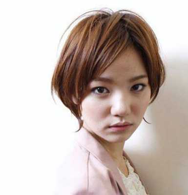 短下巴适合什么短发（短下巴适合什么短发女）