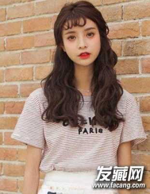 自己怎么烫刘海（女士烫刘海教程）