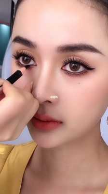 化妆眼睛怎么画（化妆眼睛怎么画好看）