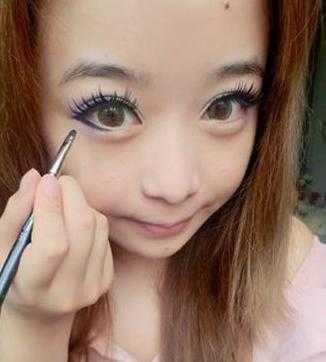 娃娃妆怎么化（娃娃脸怎么化妆）