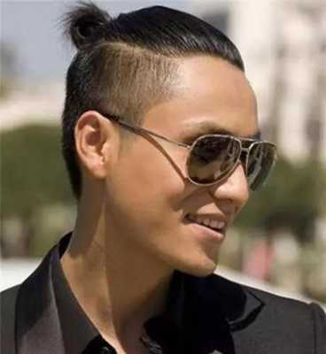 男孩剪辫子有什么讲究,男孩留辫子的发型