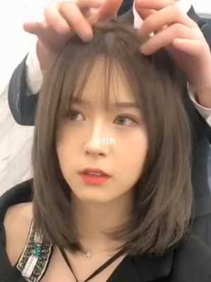 鹅蛋脸头发少适合什么发型（鹅蛋脸头发少适合什么发型女）