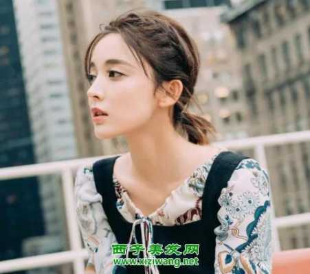 中分短发怎么扎好看（中分短发怎么扎好看学生）