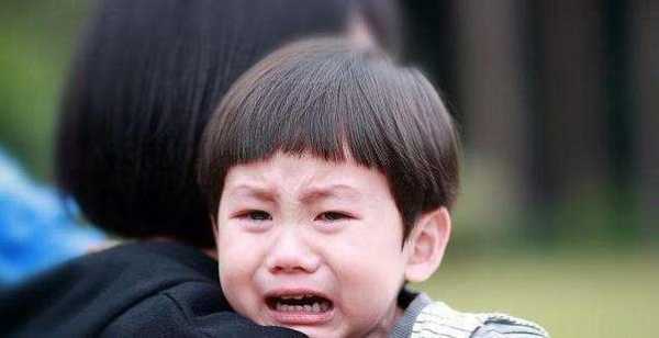 儿童头发少怎么办（一岁半的宝宝头发少）