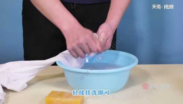 白醋能洗什么（白醋可以洗衣服吗）