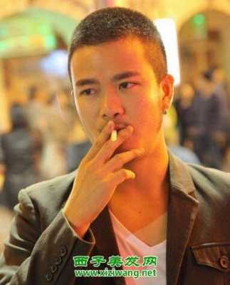 圆头男生适合哪些发型,头圆的男生适合什么发型图片