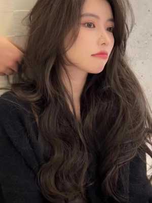方圆型脸适合什么发型（方圆型脸适合什么发型女）