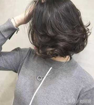 长发烫发尾怎么烫好看,40岁女人最减龄烫发