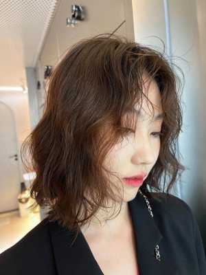 菱形脸适合什么短发型（菱形脸适合什么短发）