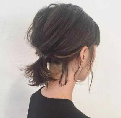 短头发怎么扎好看图片（短头发怎么扎好看图片女）