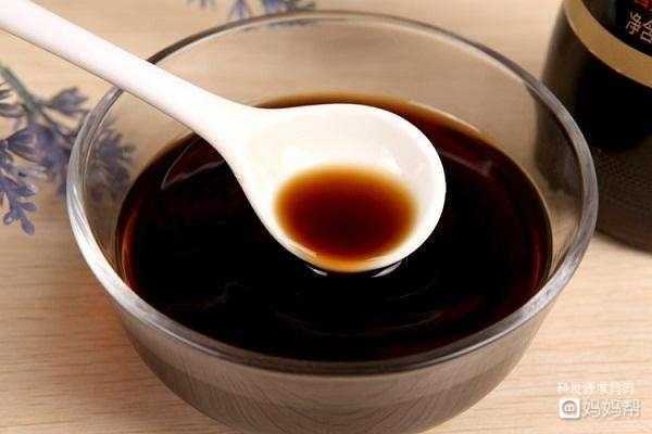洗头用白醋好还是陈醋好`,什么醋洗头发比较好用