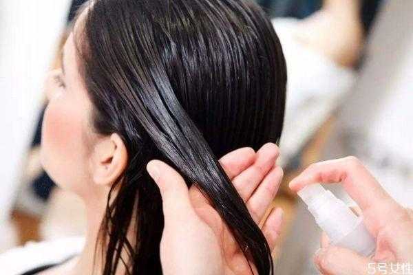 头发油性解决小妙招,油性头发怎么解决呢?