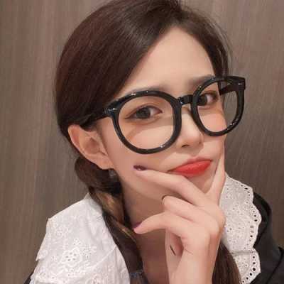黑框眼镜是什么（黑框眼镜戴上好看吗）