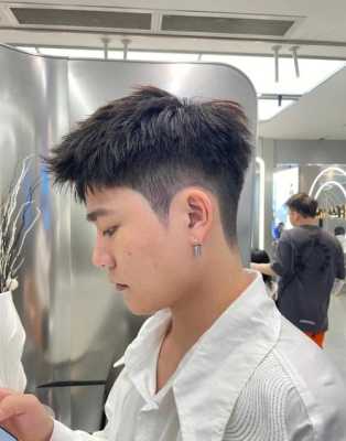 男士短发发型2020流行发型,男生今年流行什么发型图片
