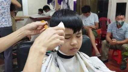 15岁的孩子学什么手艺最好,15岁青少年剪什么发型图片