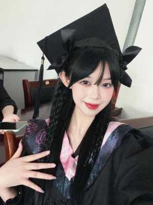 什么发型上镜（毕业照怎么上镜扎头发）