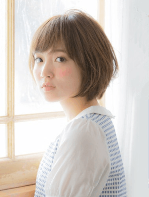 圆脸适合什么造型（圆脸适合什么造型女孩）