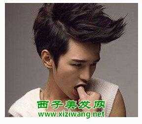 短发飞机头怎么吹（短发飞机头怎么吹好看）