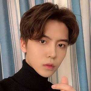男士中分怎么剪,什么脸型适合中分男生短发
