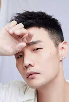 有什么好看的短头发（有什么好看的短头发男生）