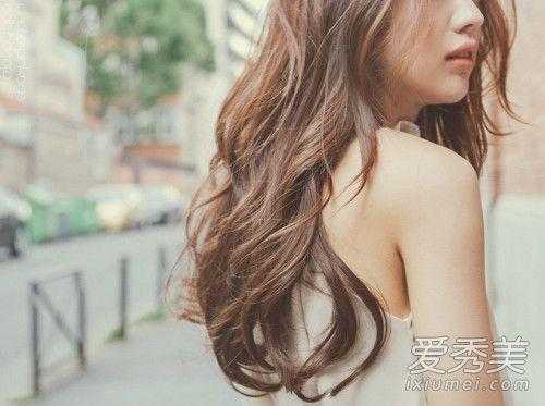 头发好干燥怎么办（头发好干燥怎么办女生）