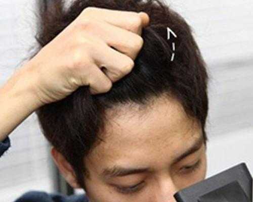 怎么把刘海吹起来（怎么把刘海吹起来男）