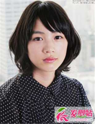 女方脸适合什么发型图片（国字脸女生适合什么发型?这8款甜美短发最搭）