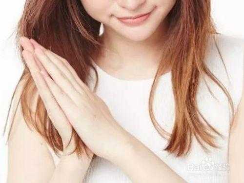 怎么让头发变柔软（怎么让头发变柔软顺滑）