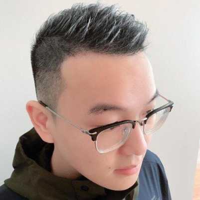 大胖子适合什么发型（胖子烫什么发型呢）