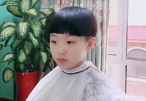 宝宝锅盖头怎么剪（怎么在家给宝宝剪锅盖头）