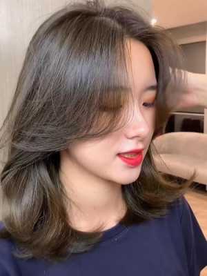 幼师染发颜色推荐,皮肤白的女生适合染什么颜色的头发
