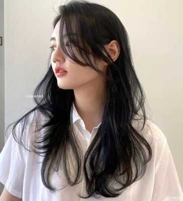 头发软又少适合什么发型（烫发头发细，软，少，适合冷烫，热汤，还是什么烫啊）