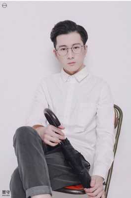 瘦子适合戴什么眼镜,