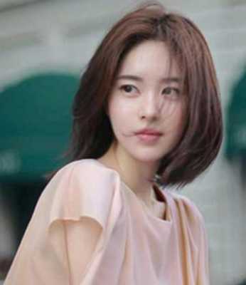 什么发型显老（为什么有人说中分显老）