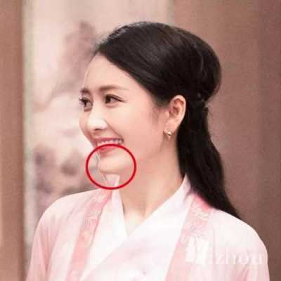 下巴翘是什么脸型（下巴翘是什么脸型图片）