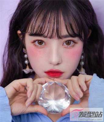 为啥薄刘海比厚刘海好看,薄刘海适合什么脸型女