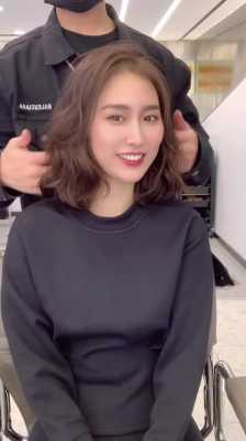 太阳穴凹陷烫什么发型好看,瘦脸烫什么发型好看女