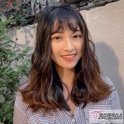 微卷发怎么烫（微卷头发怎么烫）