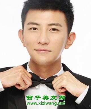男生平头怎么剃好看（男生平头怎么剃好看中学生）