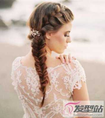 参加婚礼怎么编辫子好看,参加婚礼中长发怎么扎好看