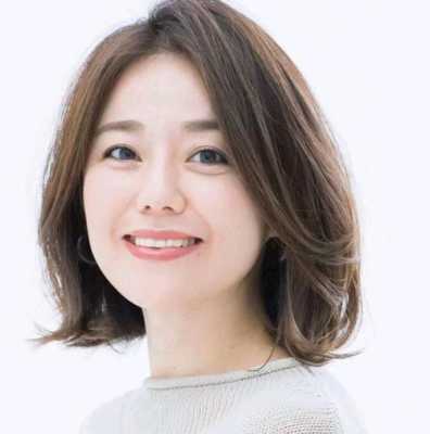 女人四十适合什么发型（40—50女人烫什么发型）