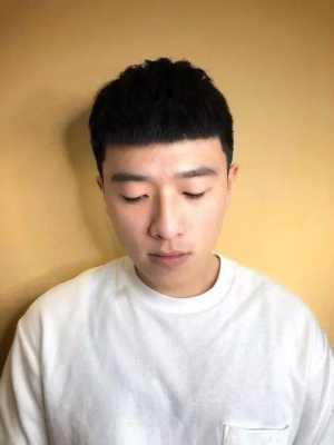 软发质适合什么发型男生（软发质适合剪什么发型）