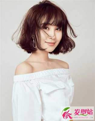 脸大剪什么短发好看,脸大的女生适合什么短发型图片