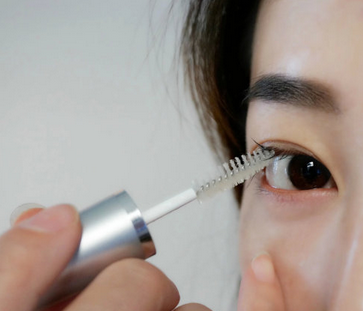 怎么样才能长睫毛（快速长睫毛的方法）