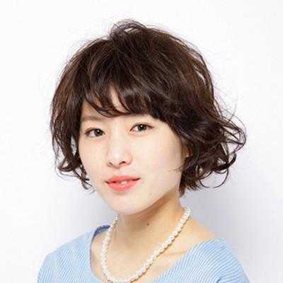大脸适合什么短发4款短发烫发瘦脸发型,脸大的女生适合什么发型短发图片