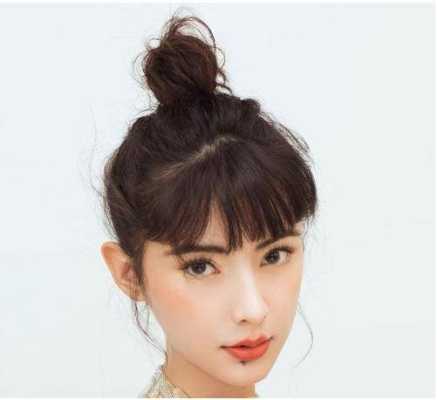 有刘海的丸子头怎么扎（有刘海的丸子头怎么扎好看）