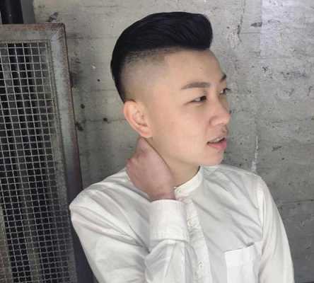 男头型两边剃光叫什么（男头型两边剃光叫什么发型）